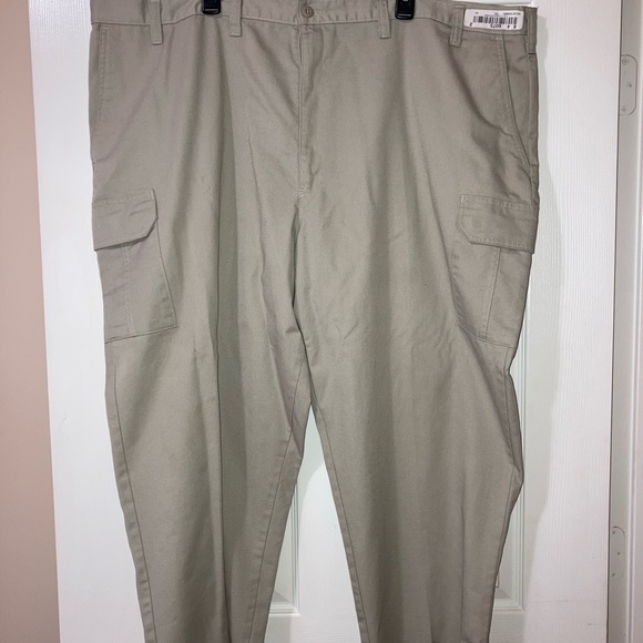 🟡Bundle 4 for $15🟡 (Big & Tall Men) Tan Khaki Pants - Picture 1 of 4